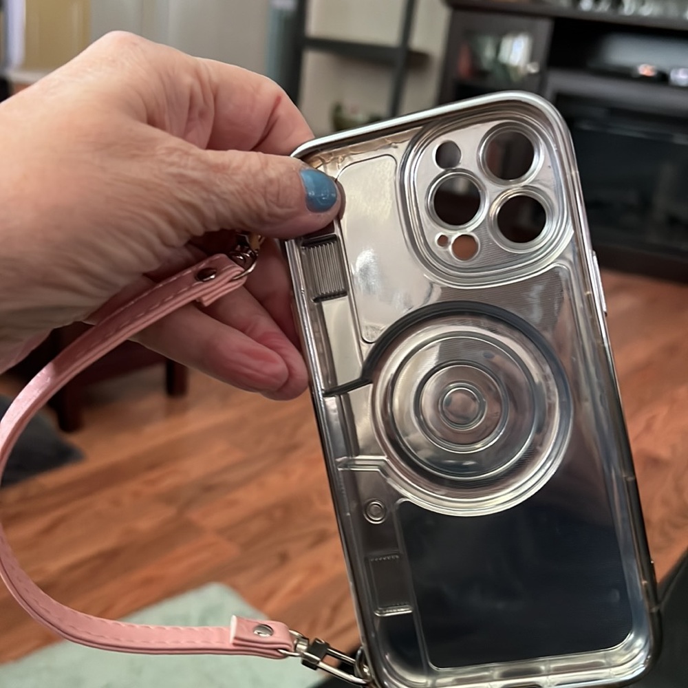 I Phone 13 pro max BEST & easy way to carry your phone - Picture 4 of 10